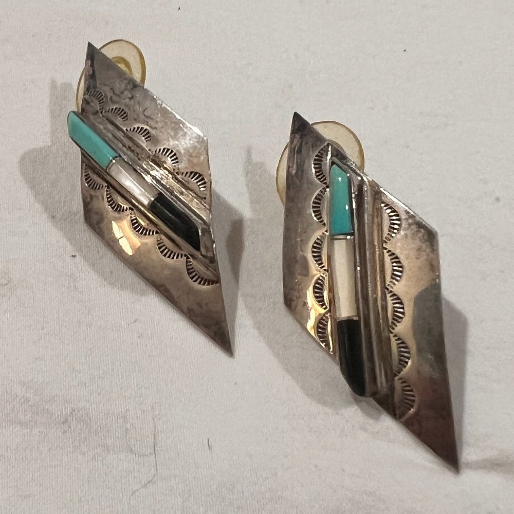 Retro 80s 90s silver earrings from Central America